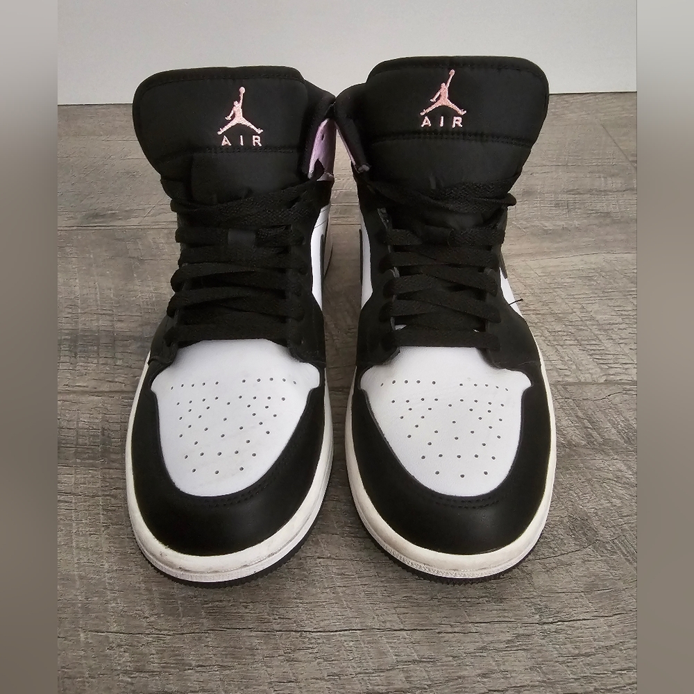 Air Jordan 1 Mid SE “Tie-Dye. Mens size 8.5